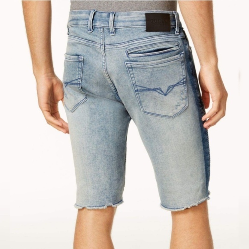 New GUESS Slim Fit Denim Shorts SZ 32 - Picture 2 of 2